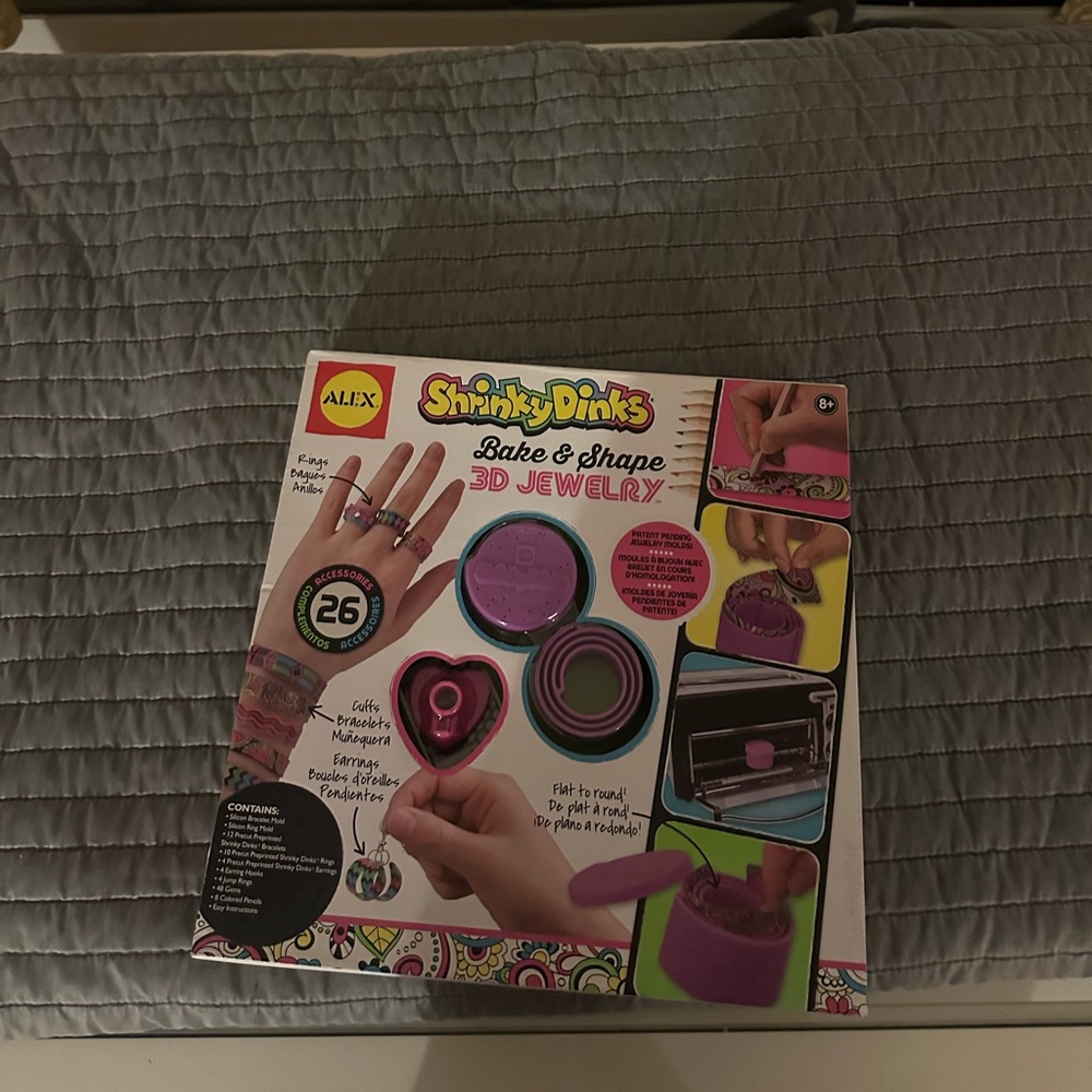 Shrinky Dinks 3D Jewelry Kit - Pink and Purple